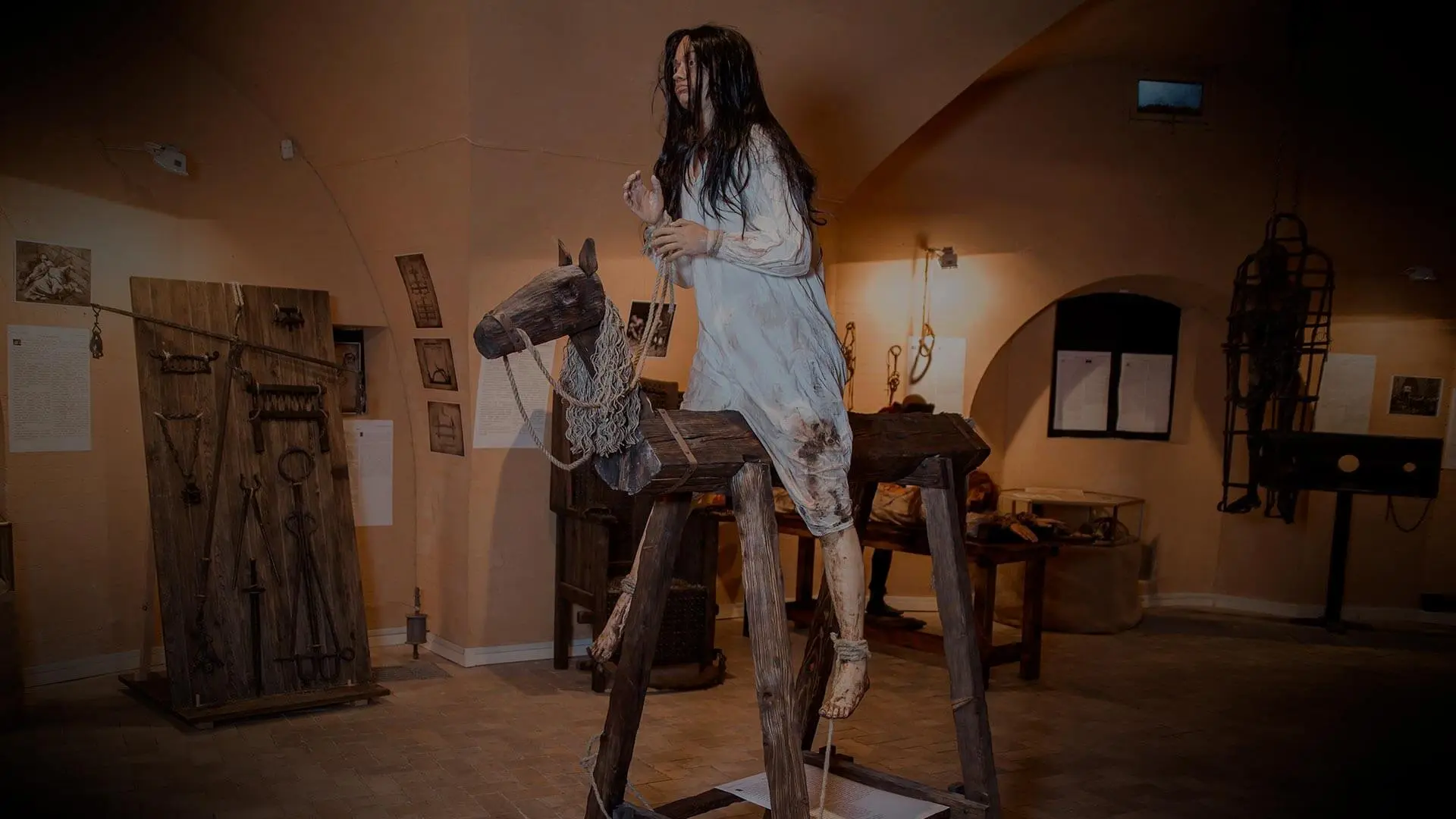 Medieval Torture Museum Slide 2